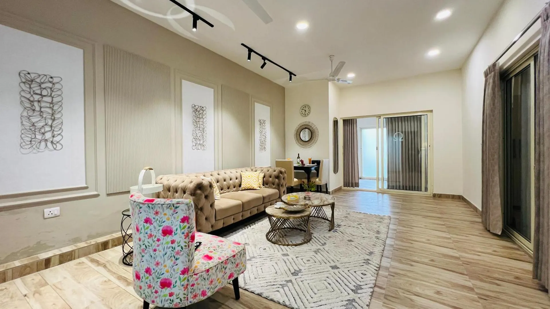Olive Service Apartments - Medanta Medicity グルガウン 0*,